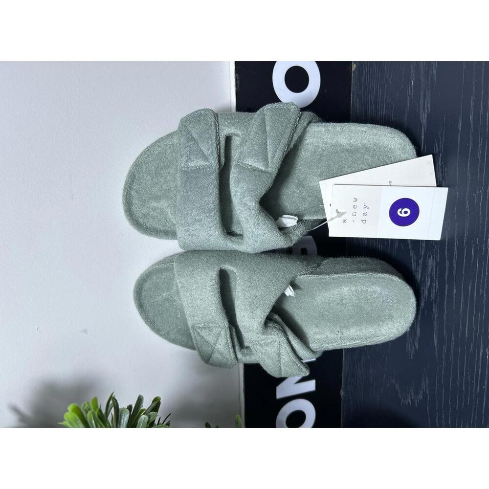 NEW! A New Day Sage Green Cozy Slippers – Women’s Size 6 - Picture 2 of 9